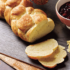 Permalink to Cheese and Chive Challah Loaf