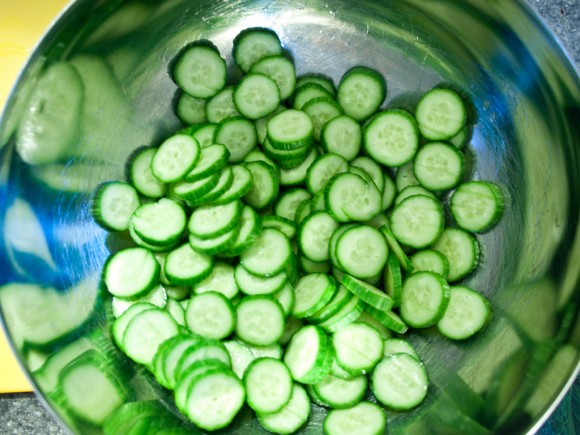sliced cucumbers in bowl
